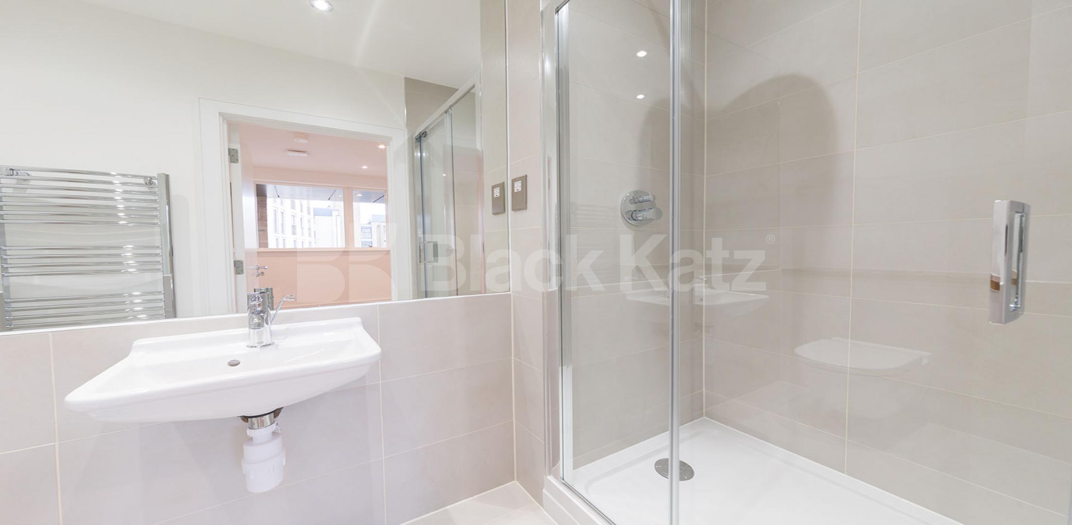 			NEW INSTRUCTION!, 2 Bedroom, 1 bath, 1 reception Apartment			 MURRAIN ROAD, FINSBURY PARK